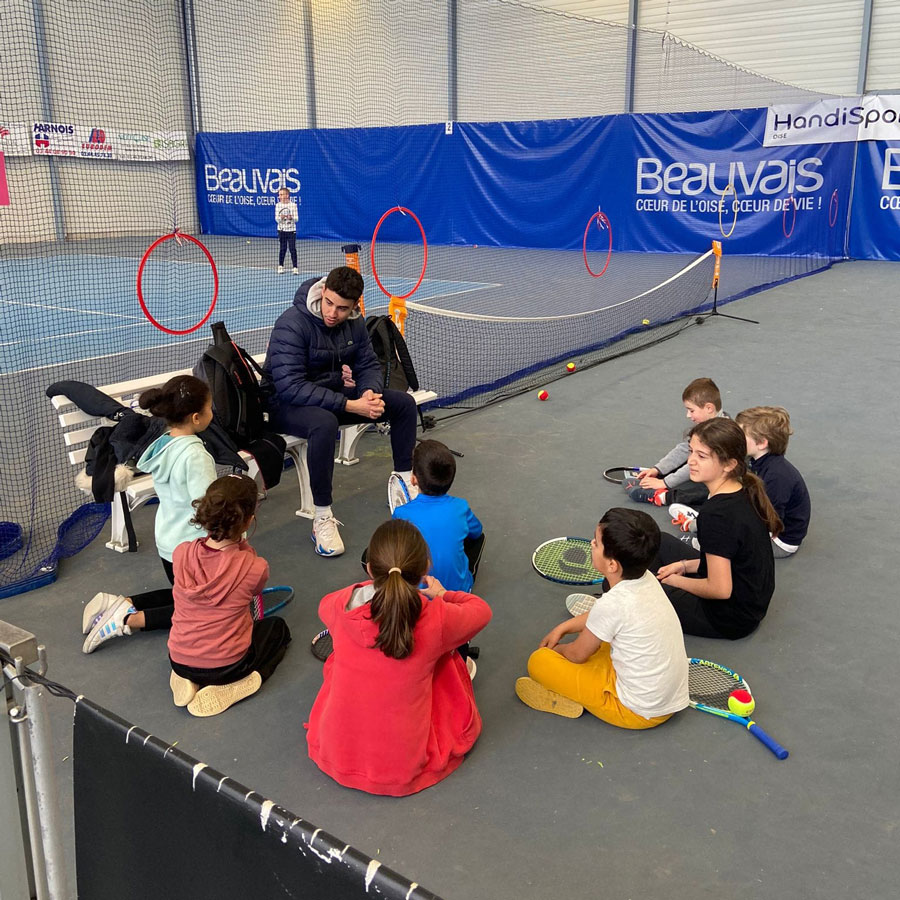 coaching tennis pour les jeunes